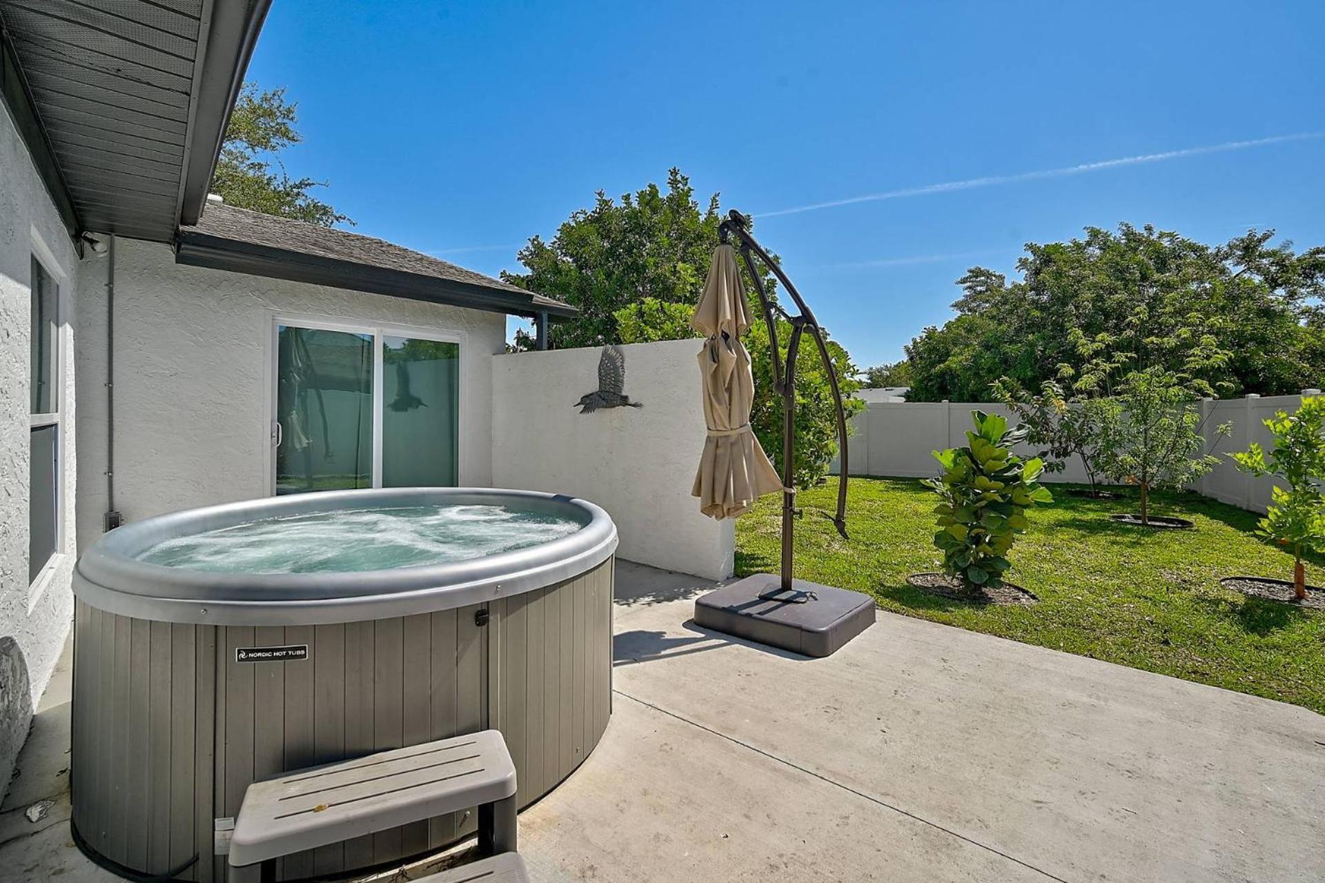 Villa Tranquil Breeze à Bradenton Extérieur photo